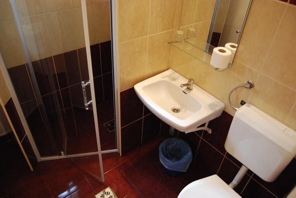 Hotel Stella Siófok Pokoj fotografie
